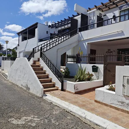 El Pisito La Dolce Holiday home *